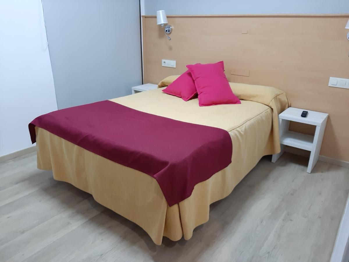 Hotel San Juan Мигельтурра Экстерьер фото